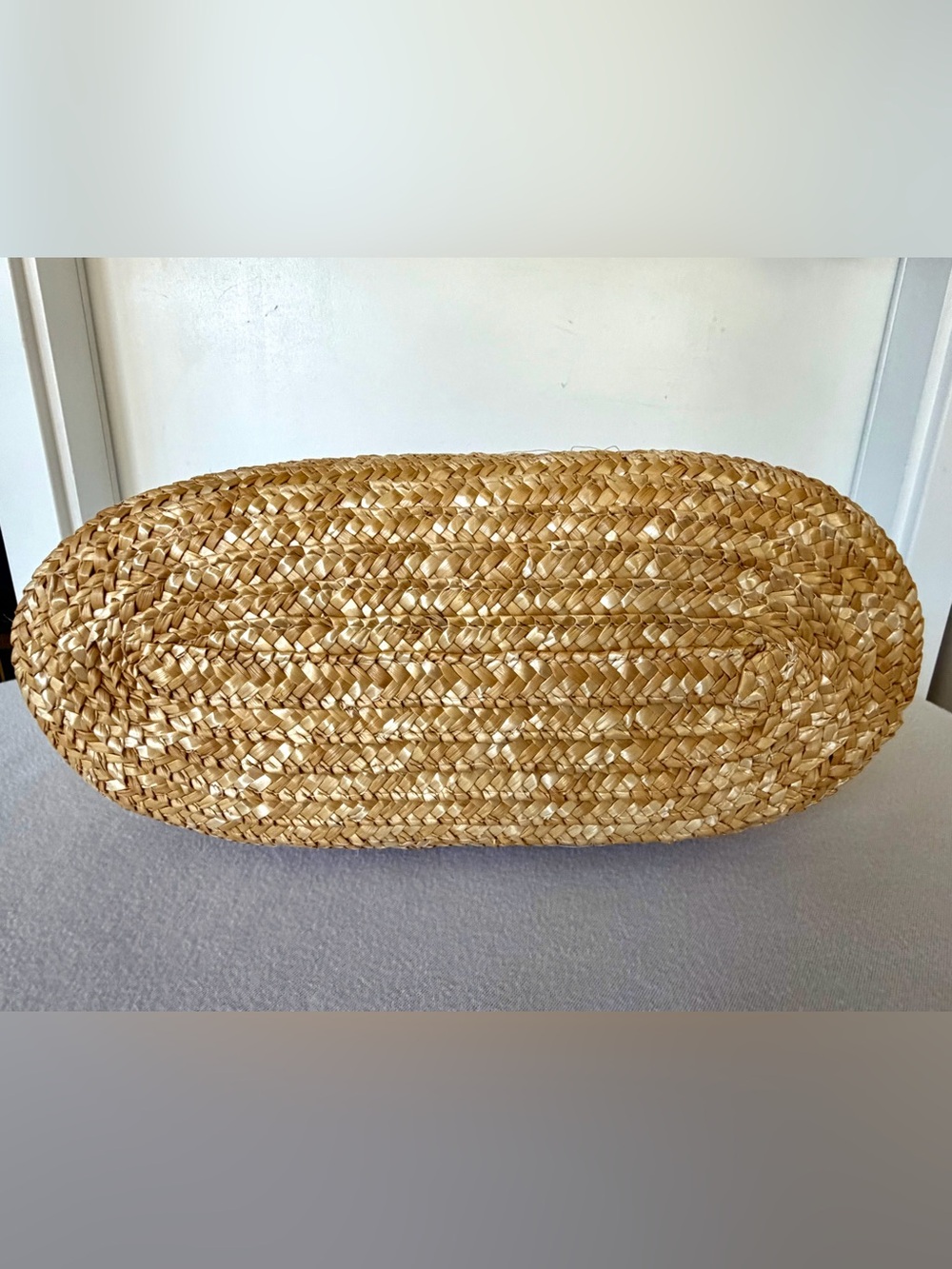 Milani Natural Straw Tote, Beaded Gold Lion Accent, Like New, 13x16 - Picture 8 of 12